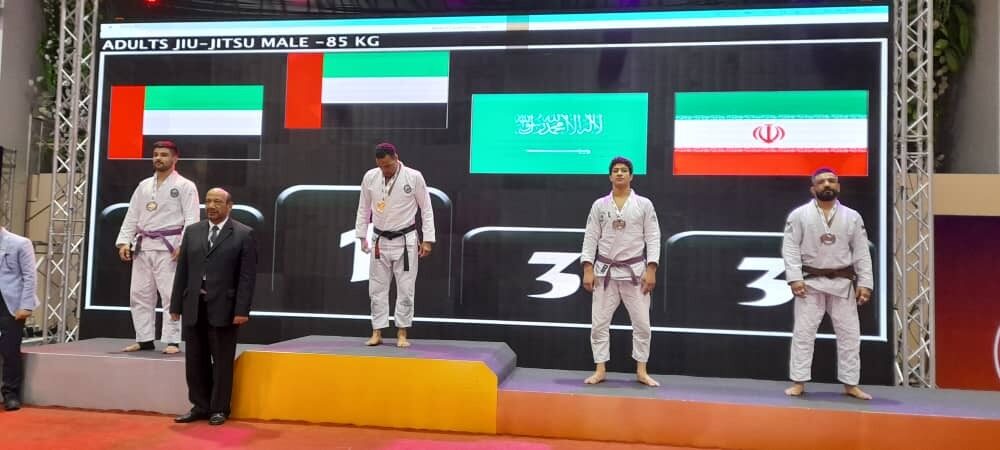 سه برنز جوجیتسو کاران در آسیا