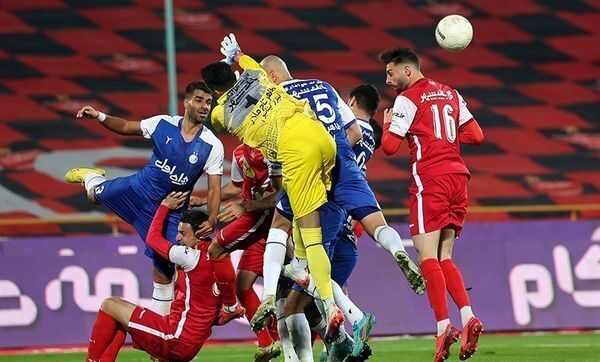 نام داور دیدار استقلال و پرسپولیس دوشنبه اعلام می شود