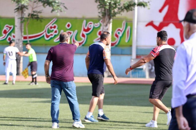 سیلی به داور، بازی در لیگ 3 را نیمه تمام گذاشت