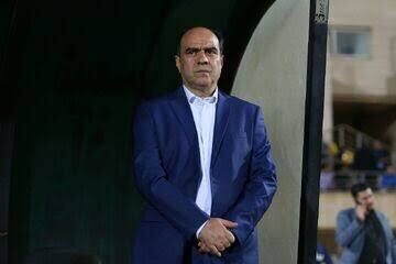 انتقاد عالمی از حضور تاجرنیا در رختکن!