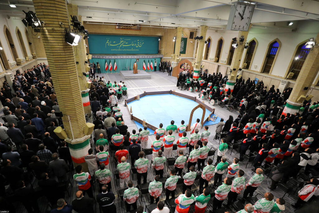 محمودی: حضرت آقا روی ورزش اشراف کامل دارند