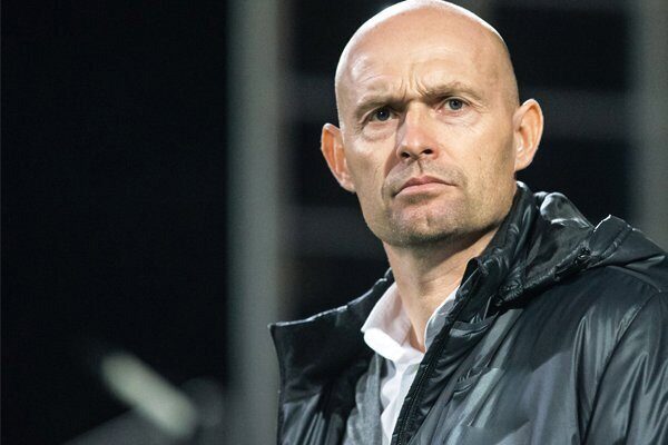 سرمربی هلندی پس از 4 سال از امارات رفتنی شد