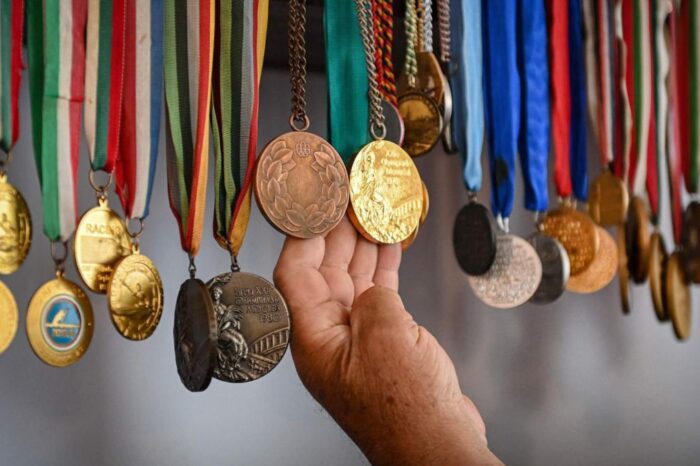 اهدای مدال‌های قهرمان کینگ بوکسینگ