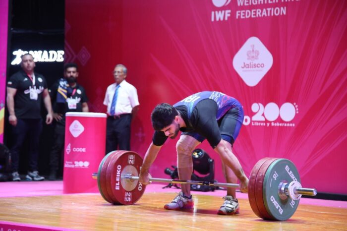پنجمی و هفتمی وزنه‌برداران ایران در جوانان جهان